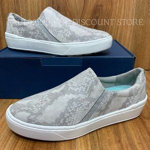 DR.SCHOLLS Women's Do It Right Stretch Gore Slip-On Shoes, Gray